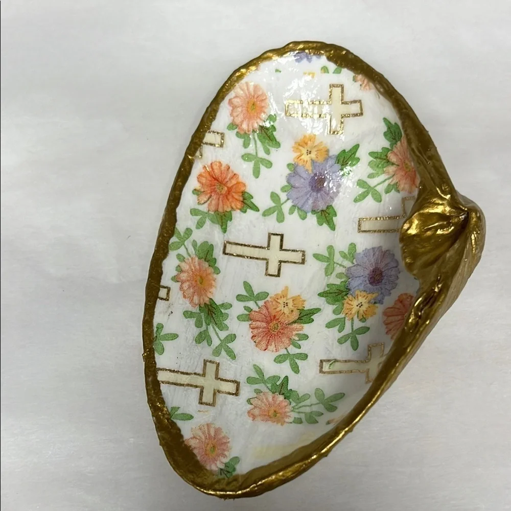 Handmade Faith Inspired Floral Shell Ring Dish Gold Rim Christian Gift